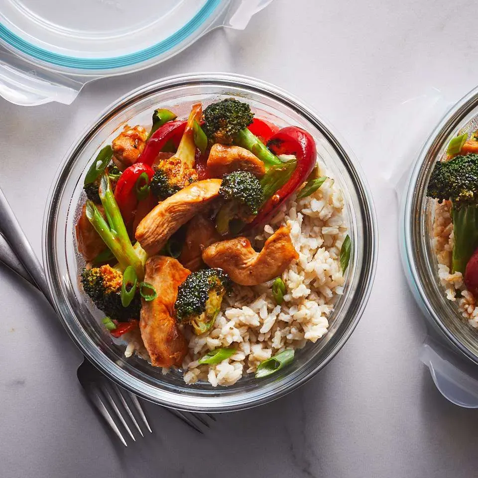 Building Your Healthy Meal Prep Bowls: Mediterranean Style